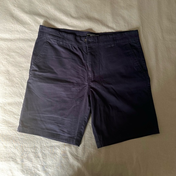 FOREVER 21 NAVY BLUE SHORTS - Picture 3 of 6